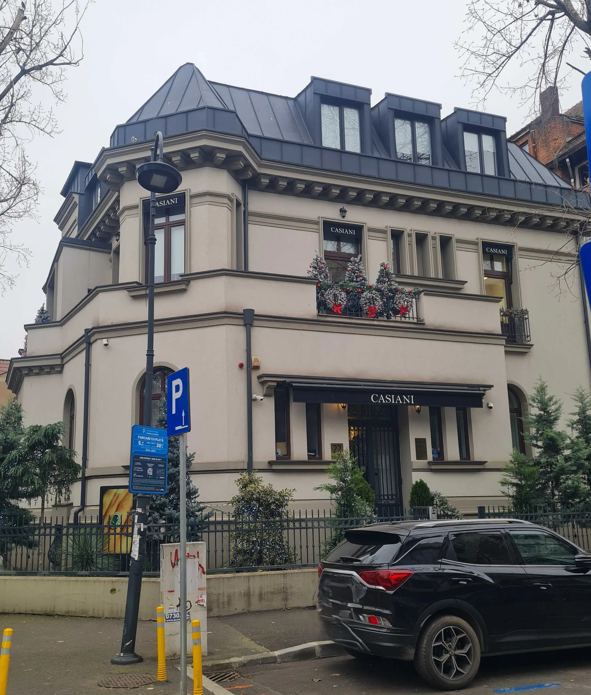 Clădire istorică reabilitată, str. Londra, București